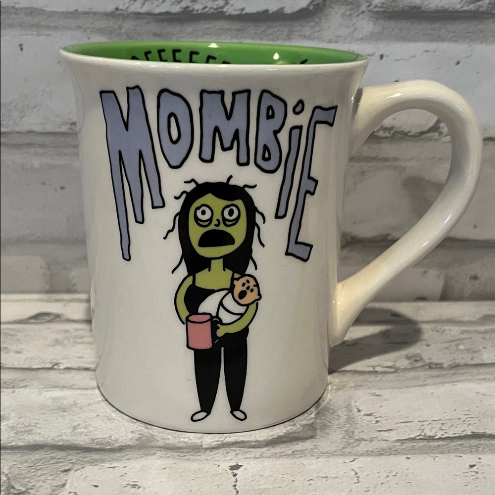 Mombie Mug with Green Interior never sleeps baby coffee tea matcha 14 oz - Picture 1 of 8